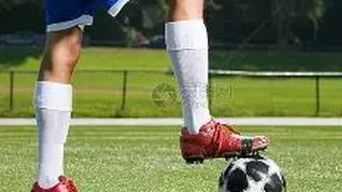 【足球】周日005意甲对决：佛罗伦萨迎战科莫